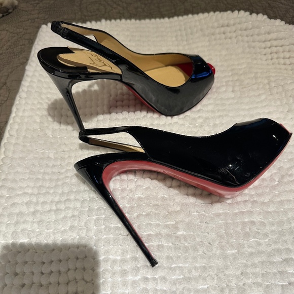 Sexy Louboutin heels - Picture 4 of 4